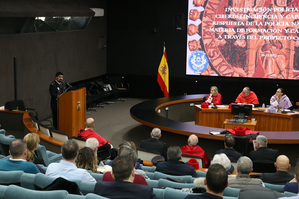 Publico asistente a la tesis doctoral.